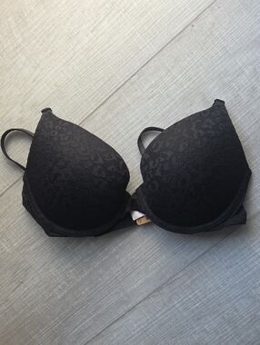 PINK Victoria's Secret Black Lace Push-Up Bra